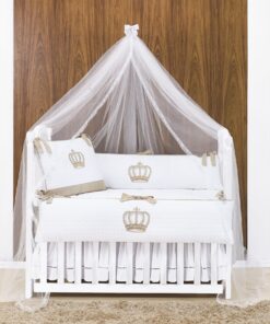 Dossel aramado com tule